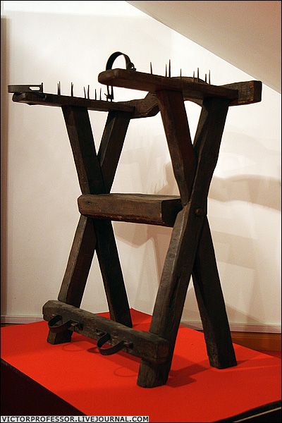 Выставка орудий пыток