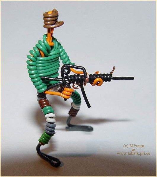 Солдатики из проволки
