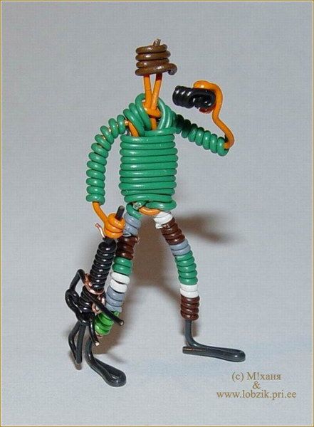 Солдатики из проволки