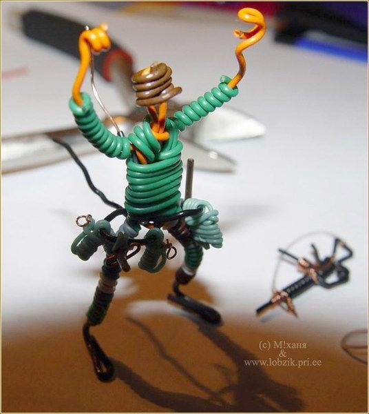 Солдатики из проволки