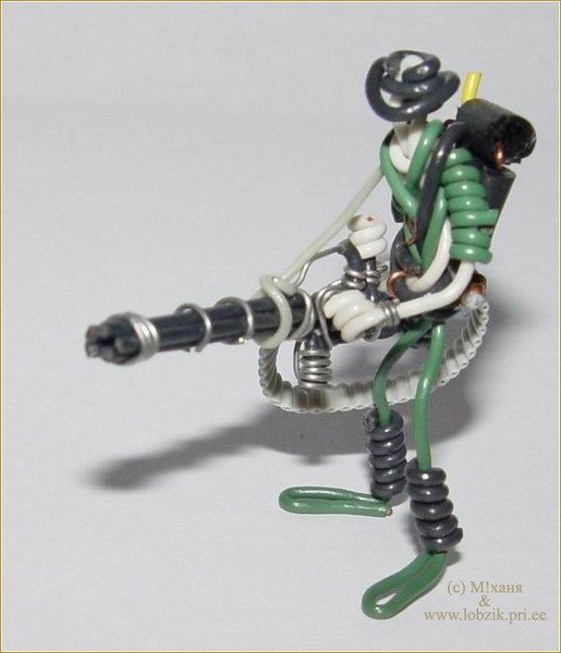 Солдатики из проволки