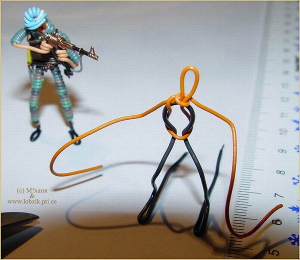 Солдатики из проволки