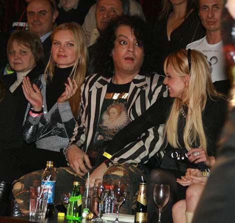 ��������