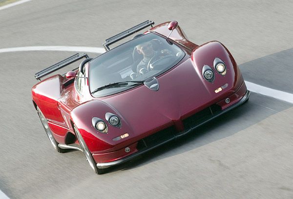 Pagani vs. Lamborghini