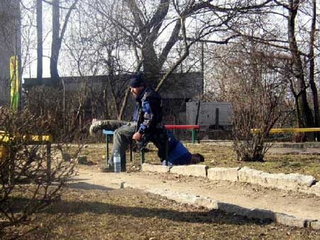 �������