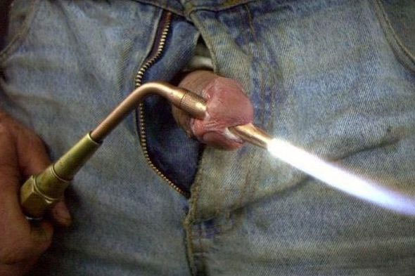 прожег дыру