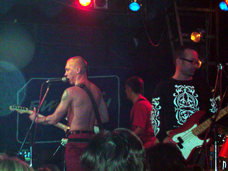 ��-�����