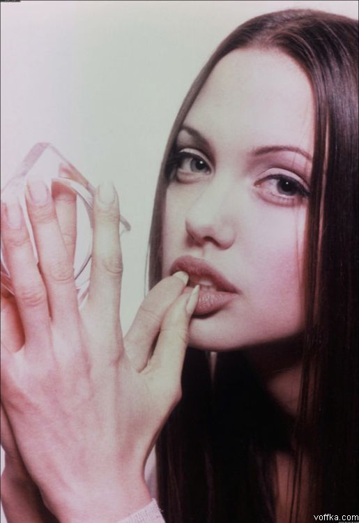 ��������� ����� (Angelina Jolie)