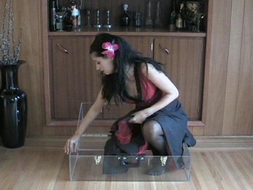 �������