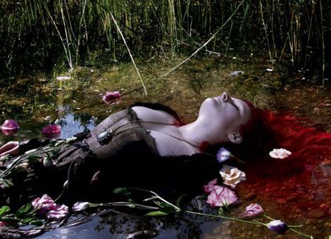 �������