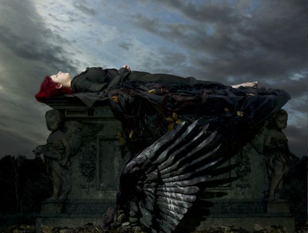 �������