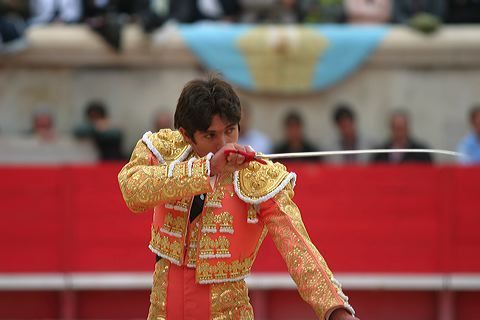 �������