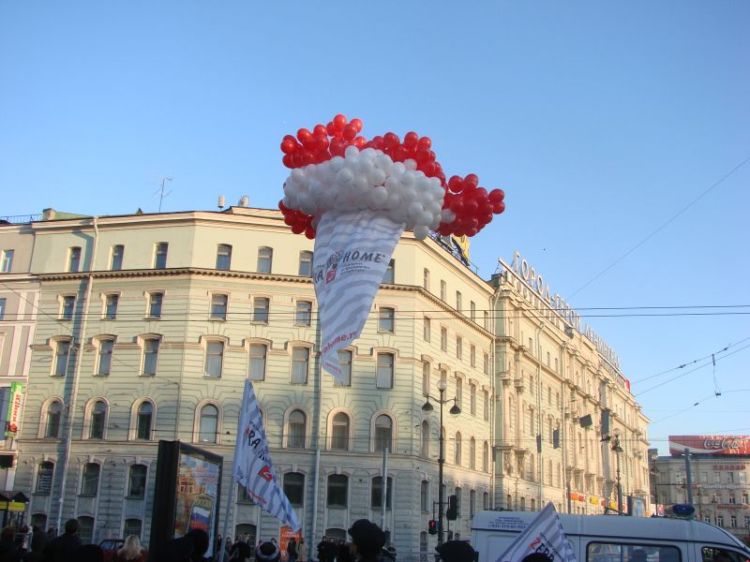 ����� @ ���