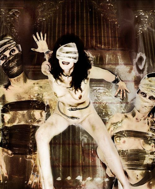 ����������