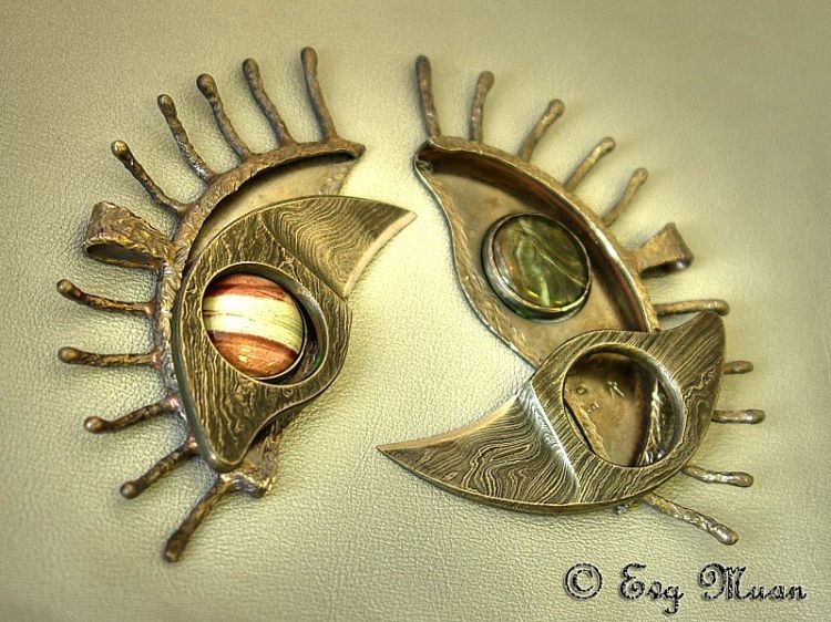 �������