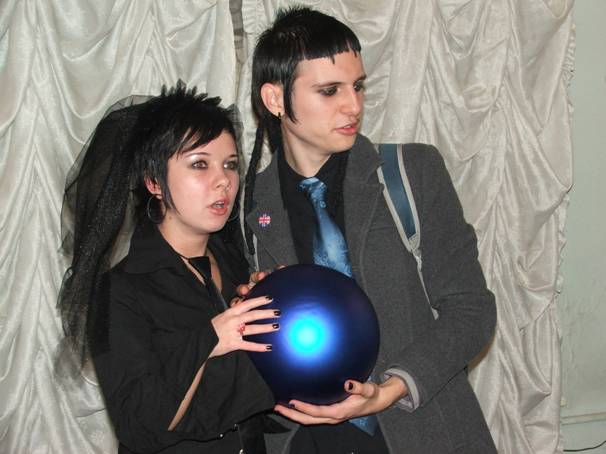 �������