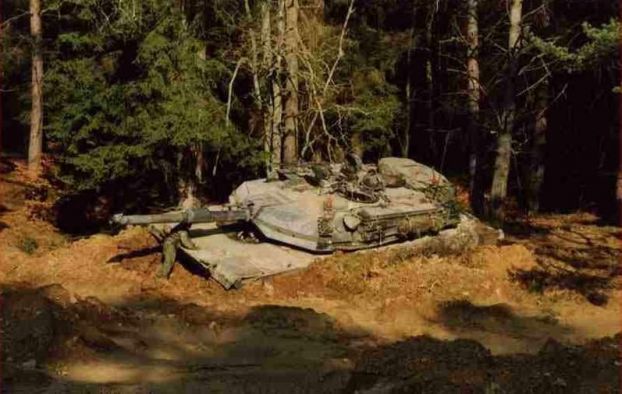 �������