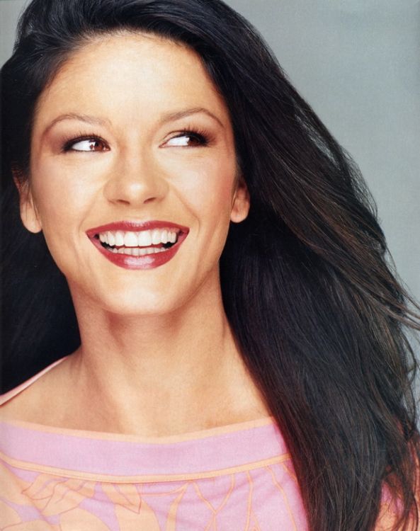 ������ ���� ����� (Catherine Zeta Jones)