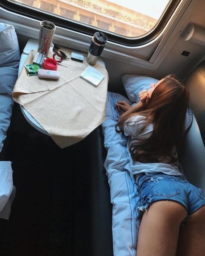 � ������