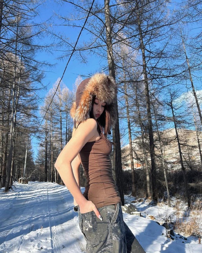 ��������