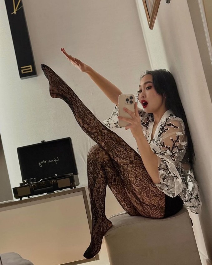 ��������