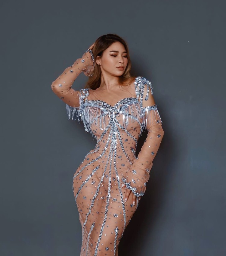 ��������