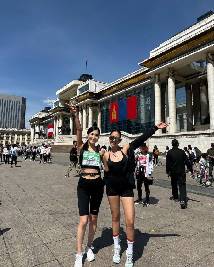 ��������