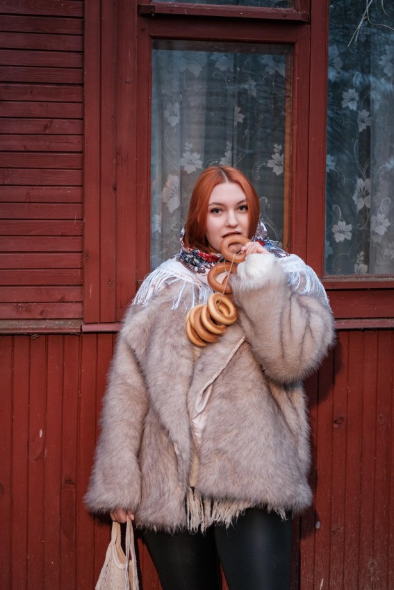 �������