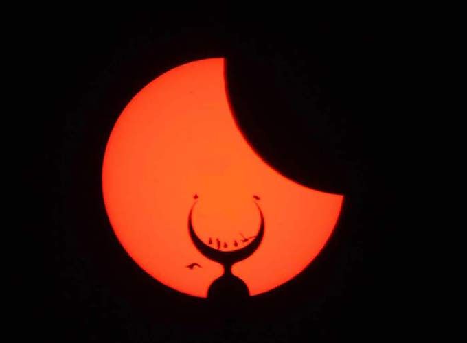 ���� ���� �� Reuters