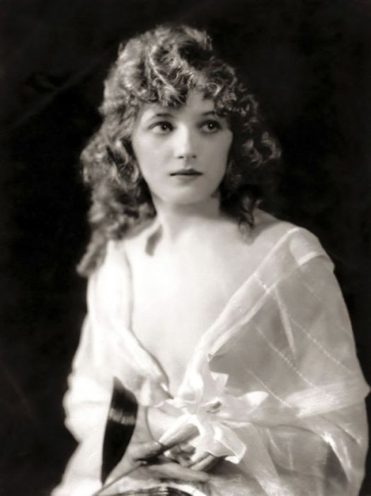 Красавицы 40-х