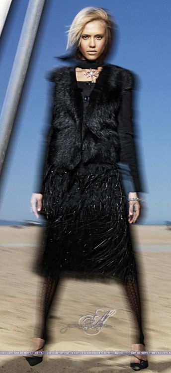 Jessica Alba - Flaunt Shoot