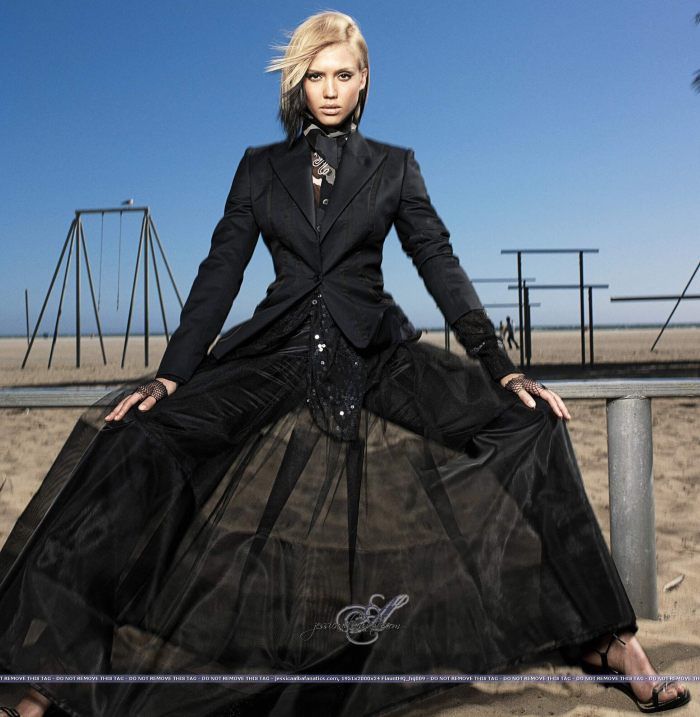 Jessica Alba - Flaunt Shoot