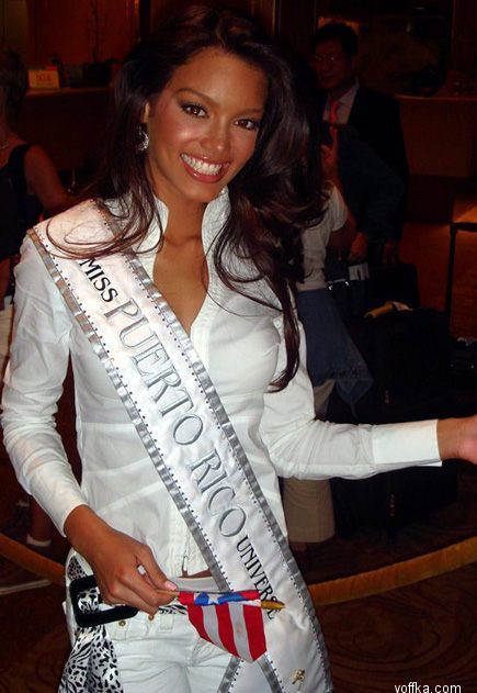 Zuleyka Rivera (Miss Puerto Rico / Miss Universe 2006)