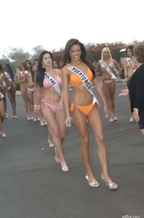 Zuleyka Rivera (Miss Puerto Rico / Miss Universe 2006)
