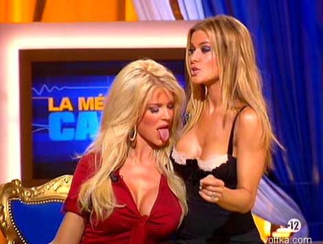 Кармен Электра (Carmen Electra) и Виктория Сильвстедт (Victoria Silvstedt)