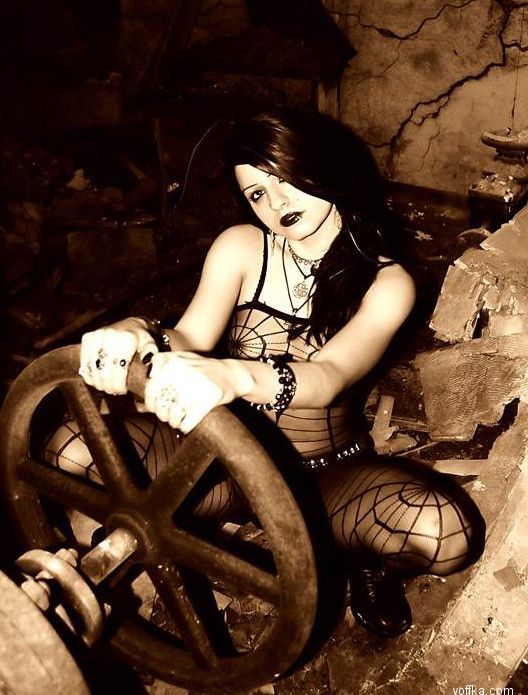 �������