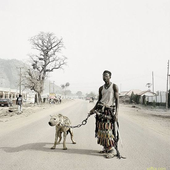 Pieter Hugo - Hyana Men, Nigeria